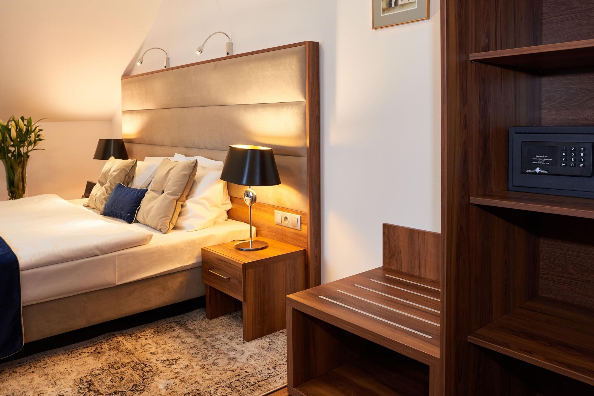 קרקוב Nobilton Hotel מראה חיצוני תמונה