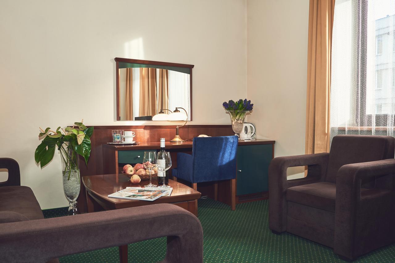 קרקוב Nobilton Hotel מראה חיצוני תמונה