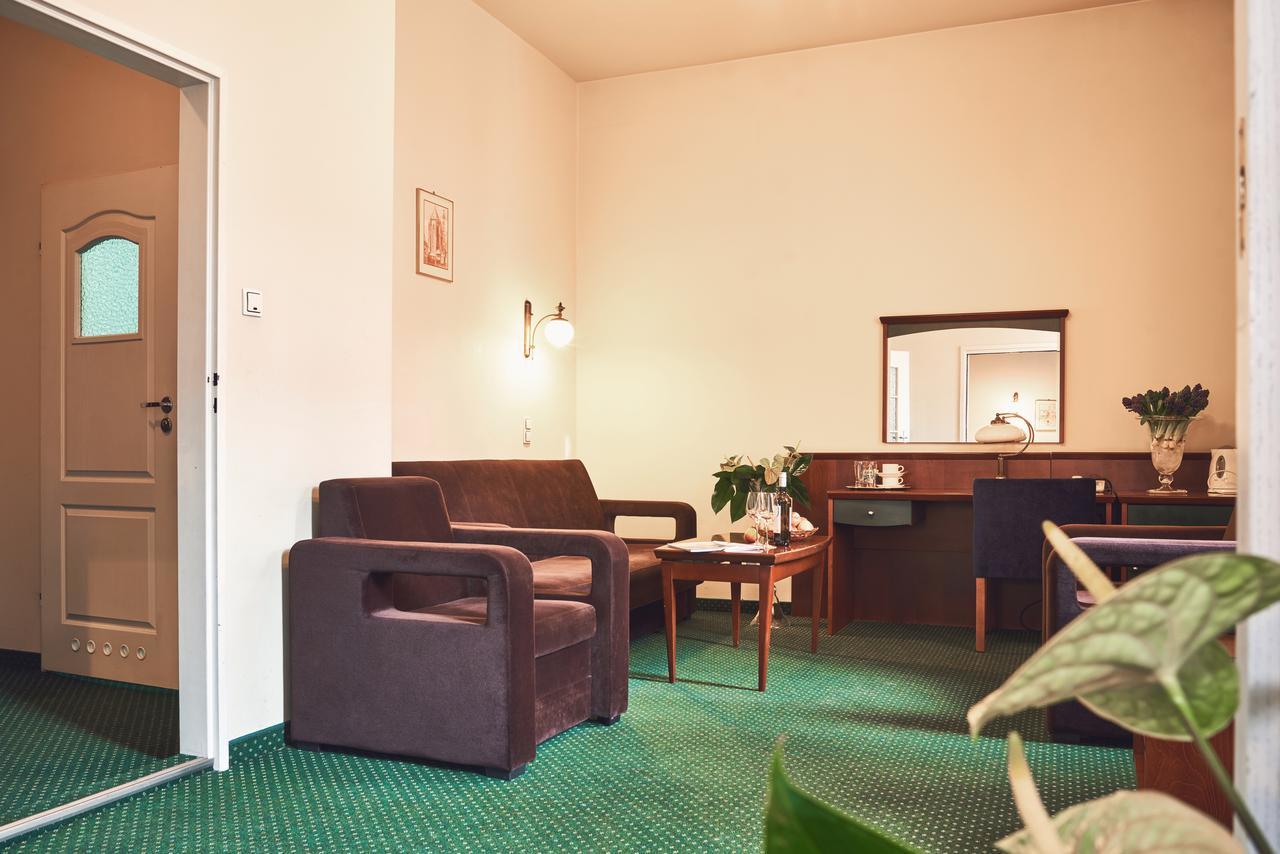 קרקוב Nobilton Hotel מראה חיצוני תמונה